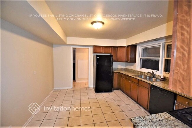 Building Photo - 830 Braemar Rd