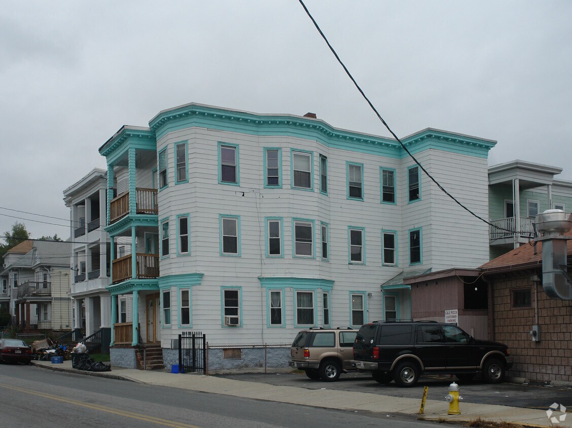 312 Jackson St, Lawrence, MA 01841 Apartments in Lawrence, MA