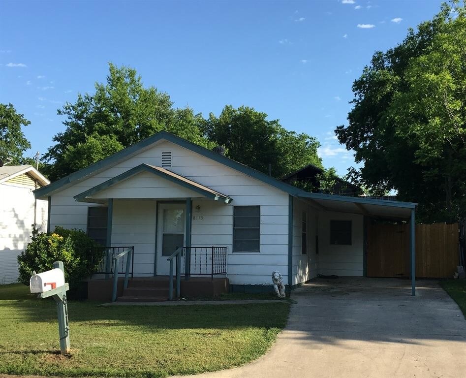 8113 Gibbs Dr, White Settlement, TX 76108 House Rental in White