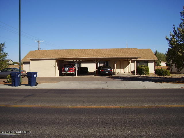 Primary Photo - 7980 E Lakeshore Dr