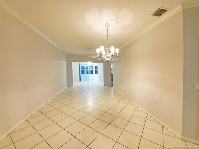 Foto del edificio - 1393 SW Greens Pointe Way