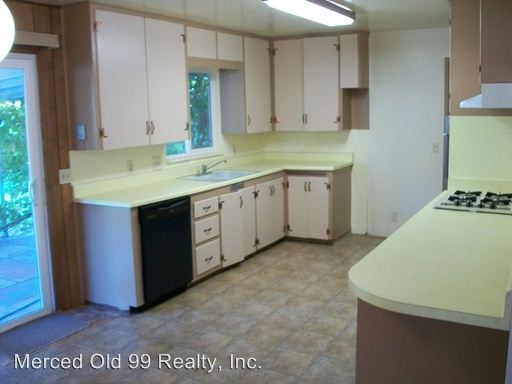 Building Photo - 204 E Fir Ave