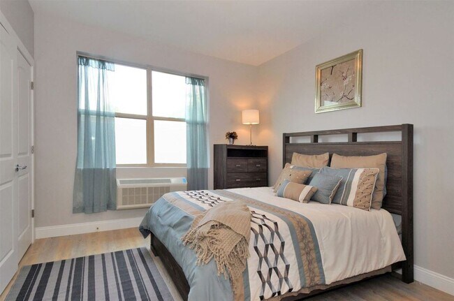 Foto del edificio - 6400 Jefferson St