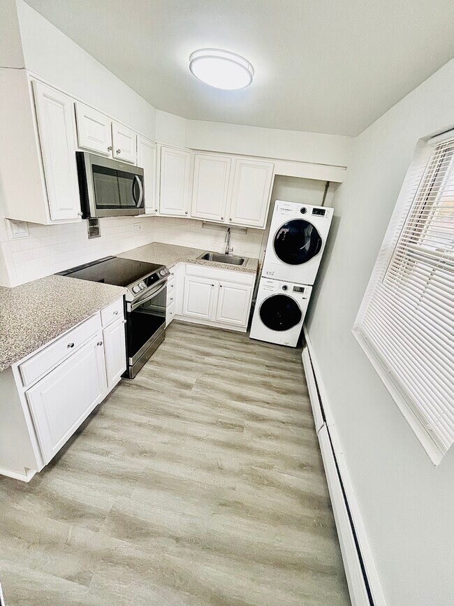 Alexander Arms Apartments Apartments 4800 Township Line Rd Drexel