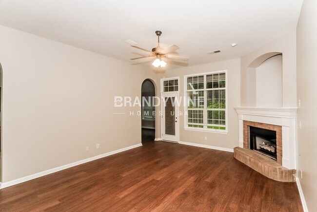 Building Photo - 1581 Farkleberry Dr