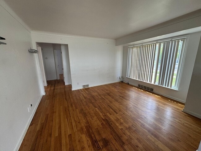 Building Photo - 14615 Stephens Rd