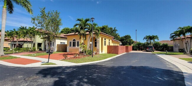 Foto del edificio - 2501 NE 41st Terrace