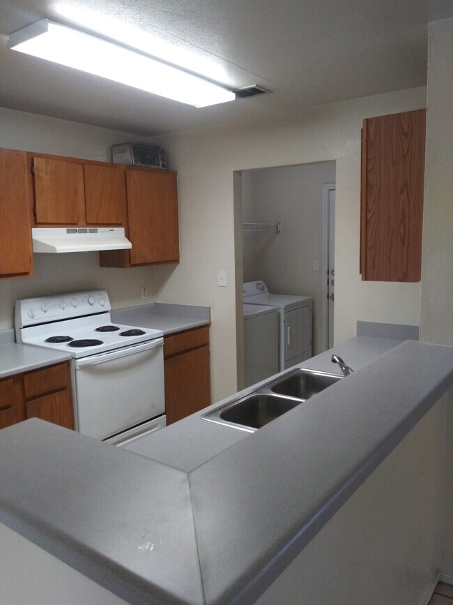 Foto del edificio - 855 Sagewood Trl
