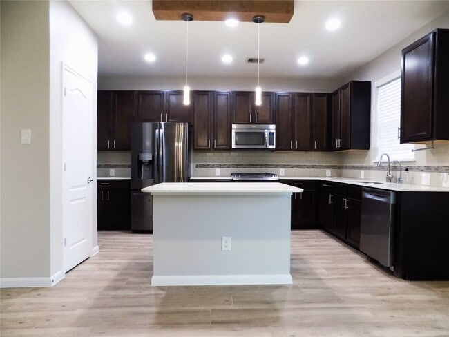 Building Photo - 3702 Aubergine Springs Ln