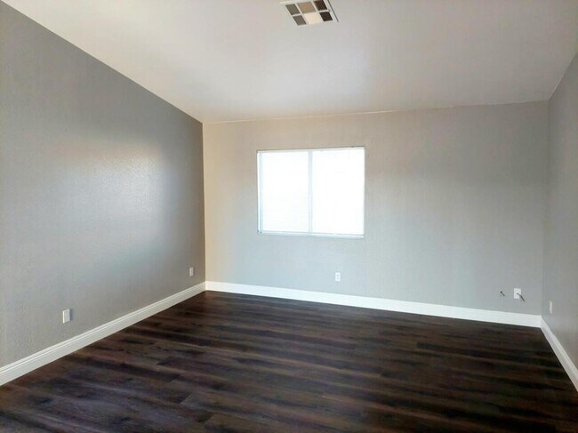 Building Photo - WILLOWICK