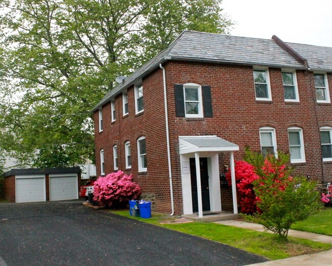 Foto del edificio - 1185 Dermond Rd