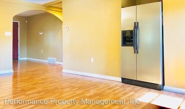 Building Photo - 3 br, 2 bath House - 935 Hazel Ct.