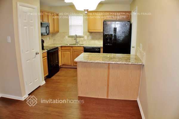 Building Photo - 1702 Cancun Dr