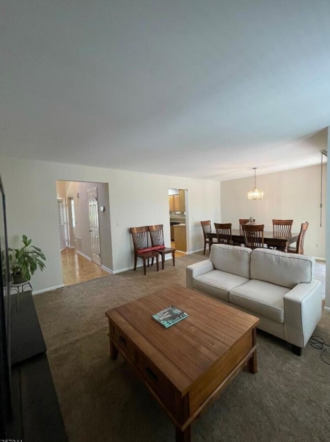 Foto del edificio - 7 Dorset Ln