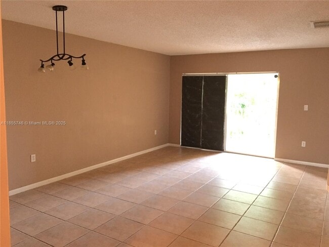Building Photo - 15731 SW 137th Ave