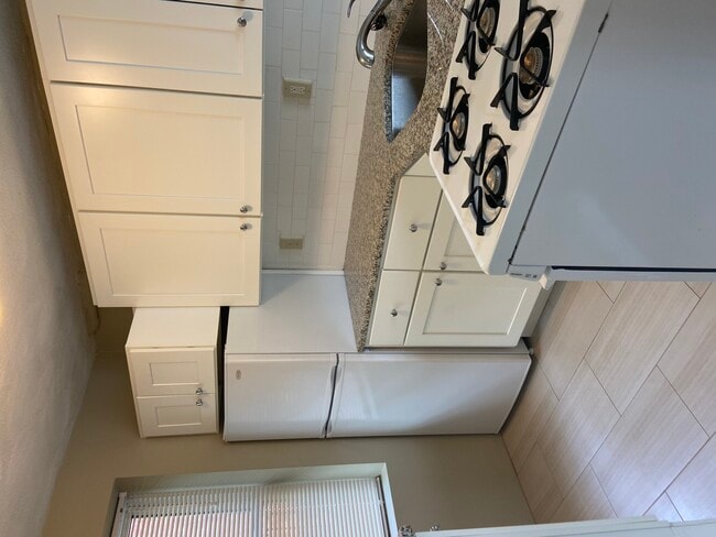 Building Photo - 83 St Botolph St