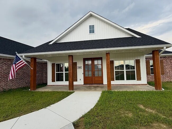 Building Photo - 300 N Rayleigh Dr