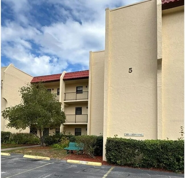 Foto del edificio - 2 Bedroom Condo in Gated ISLAND HOUSE