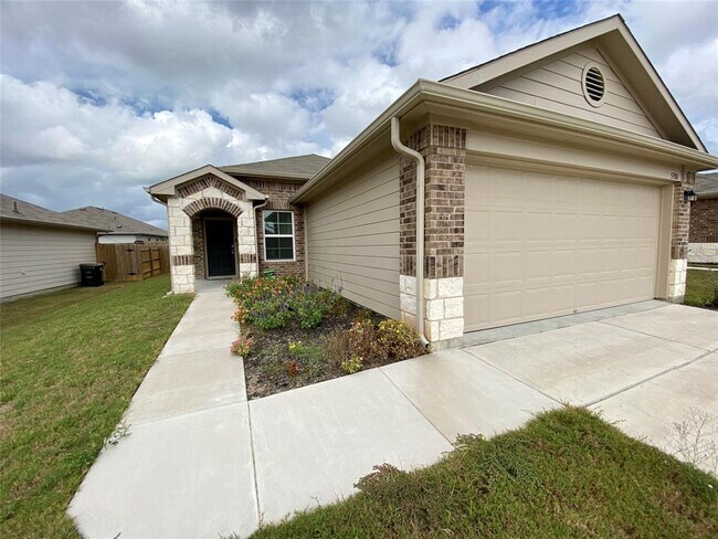 Building Photo - 5708 Shanjia Dr