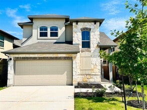 Building Photo - 136 MacArthur Dr