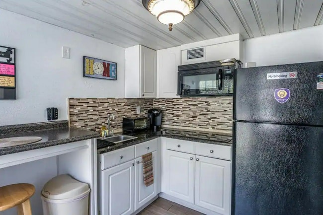 Photo - 2014 Newman St Apartment