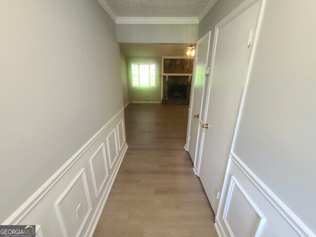 Foto del edificio - 2652 Creek Hollow Dr