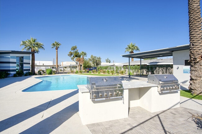 Building Photo - Park Villas