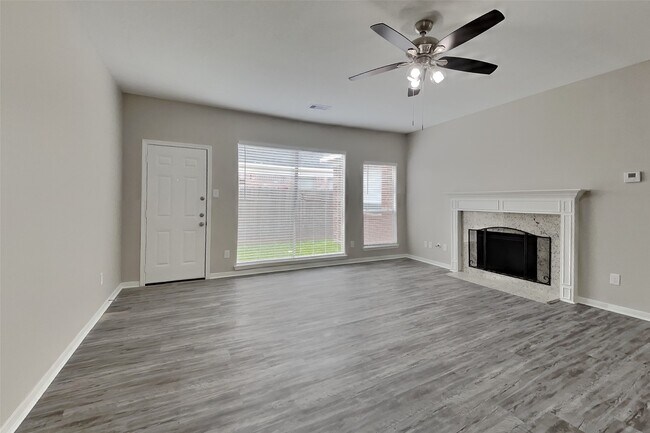 Building Photo - 19034 Village Maple Ct
