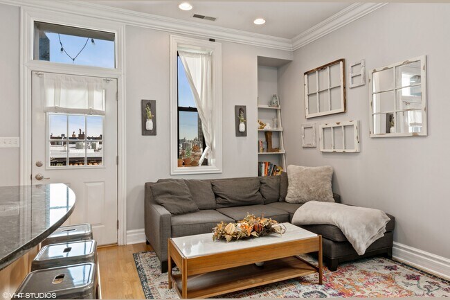 Foto del edificio - 1709 N Crilly Ct