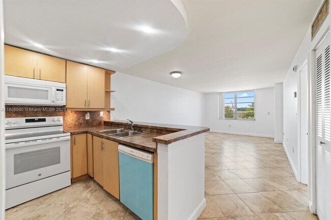 Foto del edificio - 1250 NE 125th St
