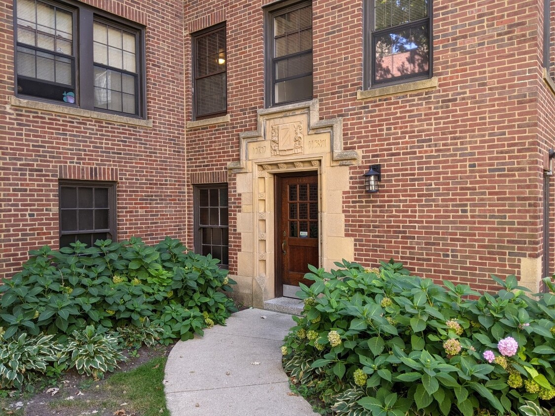 Foto principal - 1137 Maple Ave