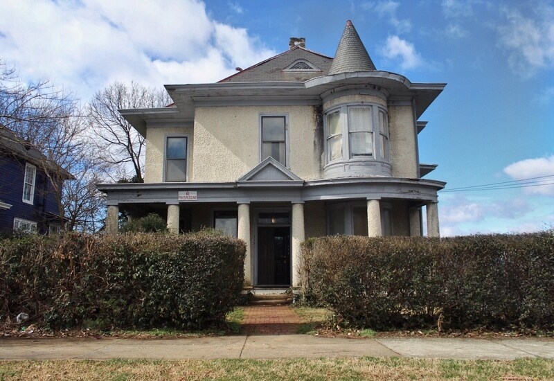 Primary Photo - 1129 Rivermont Ave