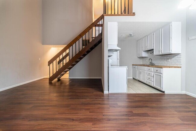 Building Photo - 2755 Independence Way