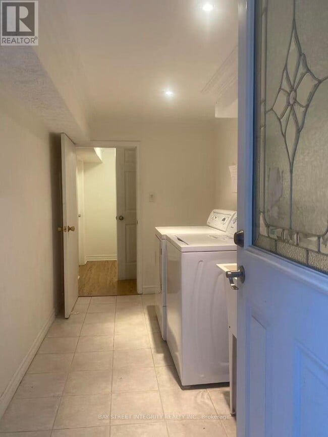 Building Photo - 34 Clovercrest Rd