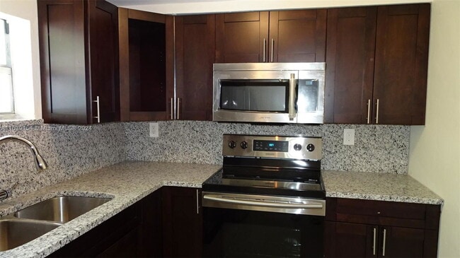 Photo - 226 NE 25th Ave Apartment