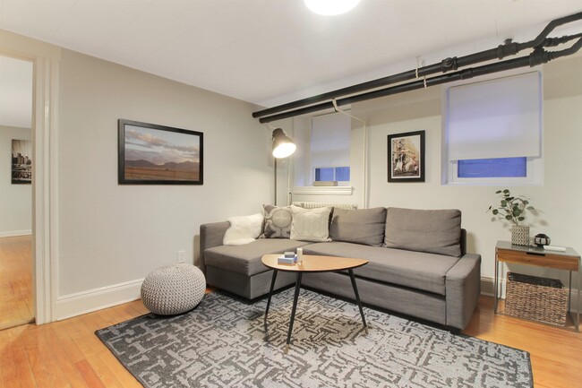 Foto del edificio - 4914 Park Ave
