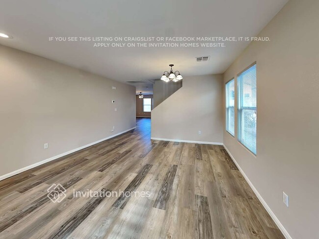 Building Photo - 11188 Alora St
