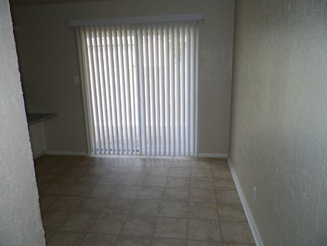 Building Photo - 1717 NW 49th St
