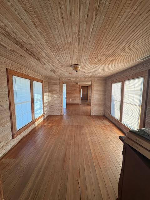 Foto del edificio - "Charming 1-Bedroom Greenville Retreat with Rustic Hardwood Floors!"