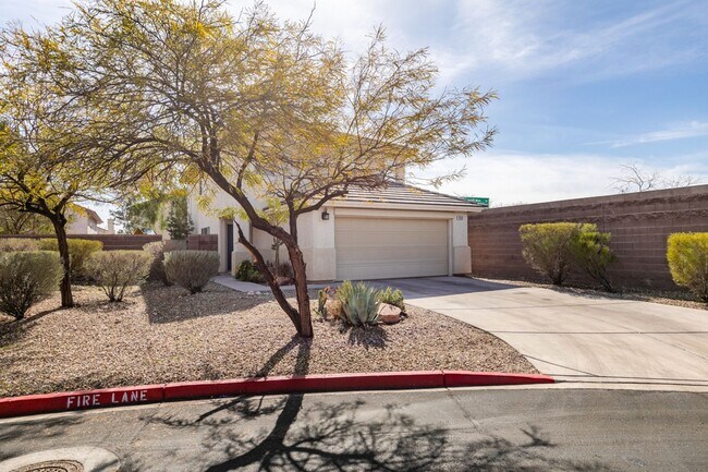 Foto del edificio - SUMMERLIN BEAUTY WITH TONS OF UPGRADES*3 LARGE BEDROOMS*COMMUNITY POOL*