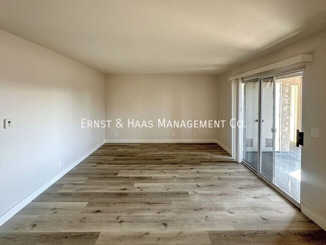 Foto del edificio - 1080 St Louis Ave