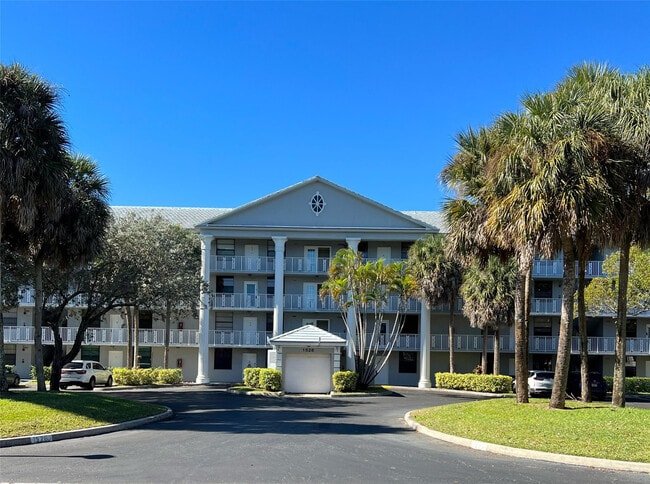 Foto del edificio - 1526 Whitehall Dr