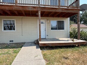 Building Photo - 98 Jackrabbit Ln