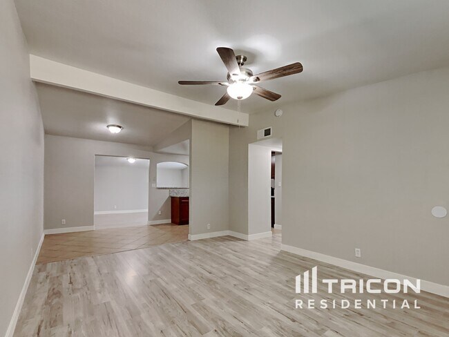 Foto del edificio - 3913 Moonbeam Drive Sacramento CA