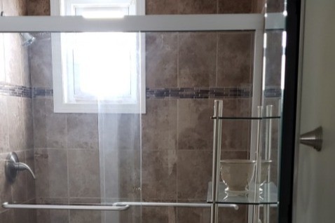 Bathroom - 3022 S Cedar St