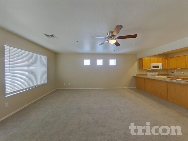 Foto del edificio - 16015 N 30th St