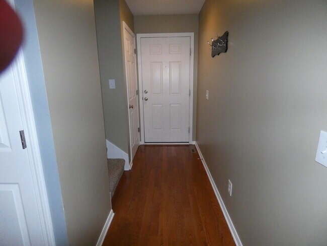Building Photo - Great property in The Villages at Barringt...