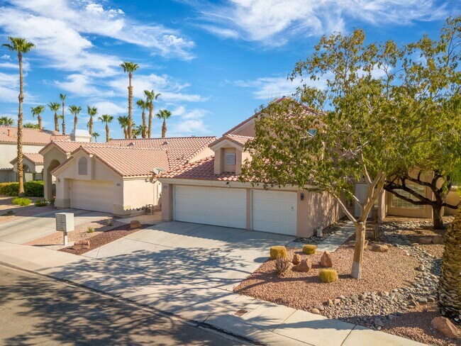Building Photo - GORGEOUS REMODELED 2 STORY HOME IN LAS VEGAS