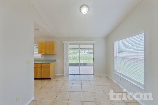 Building Photo - 13311 Laraway Dr