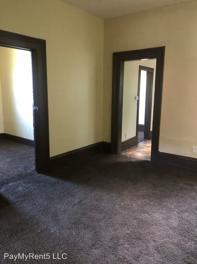 Building Photo - 5 br, 1.5 bath House - 2370 N Holton St